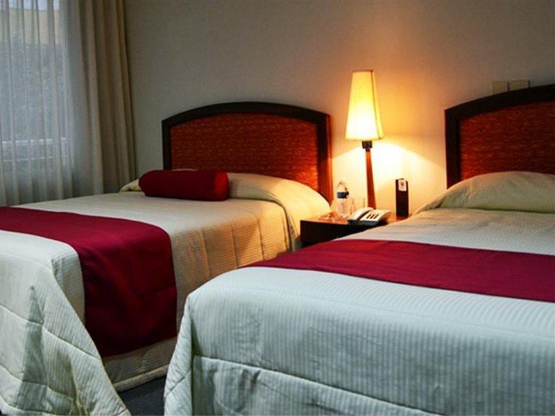 Hotel Mediterraneo Sa De Cv Тулансінго Екстер'єр фото